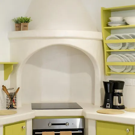 Maria's Village Anemomylos Páros