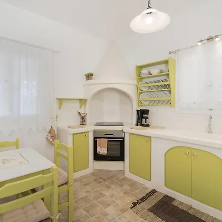 Holiday home Maria's Village Anemomylos *